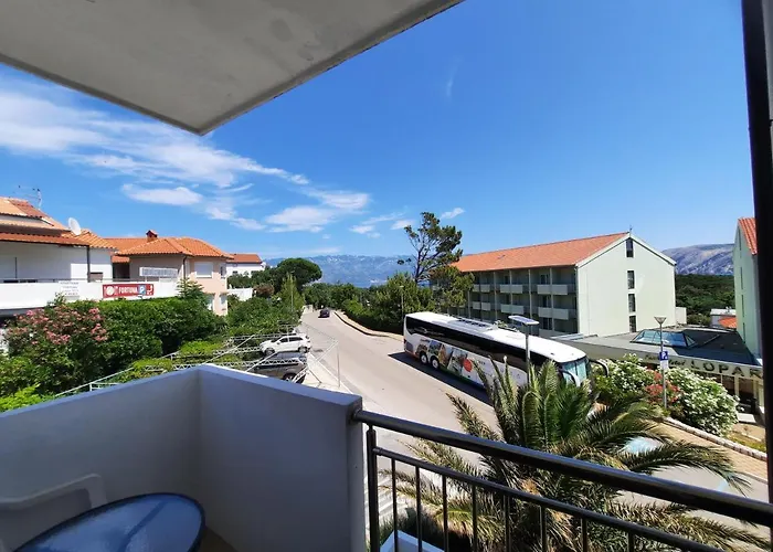 Gasthuis San Lorenzo Lopar