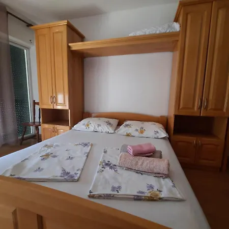 San Lorenzo Affittacamere Lopar