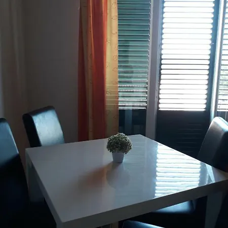 San Lorenzo Affittacamere Lopar