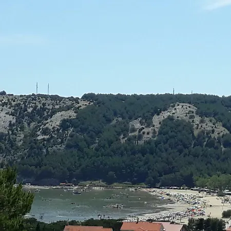San Lorenzo בית הארחה